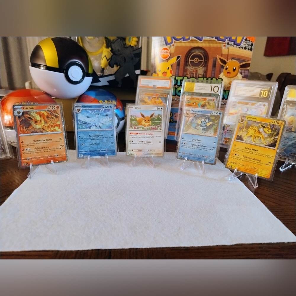 Eevee,Flareon,Glaceon,Vaporeon,Jolteon Pokémon Cards Lot Of 5